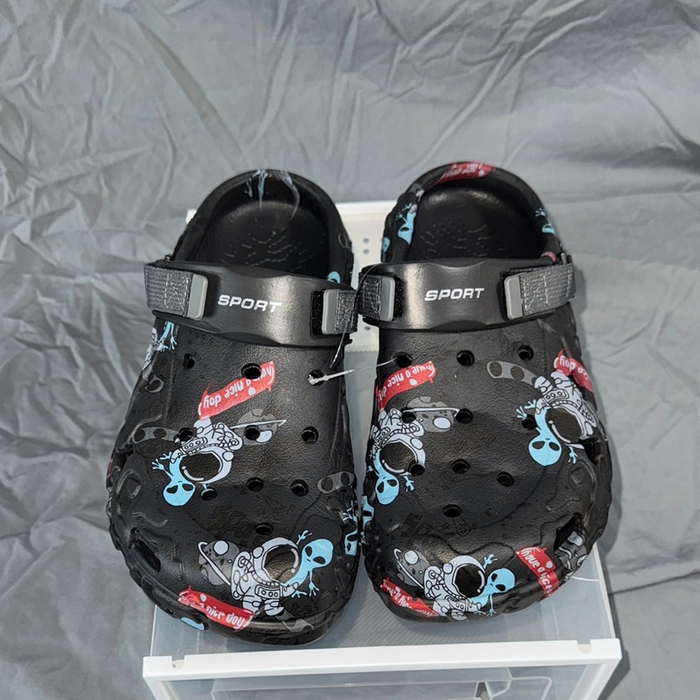 Sporto Black and Red Sandals with Perforated Design